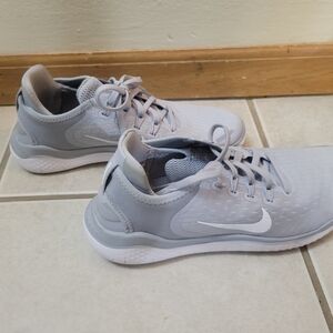 Nike Women's Gray Running Shoes